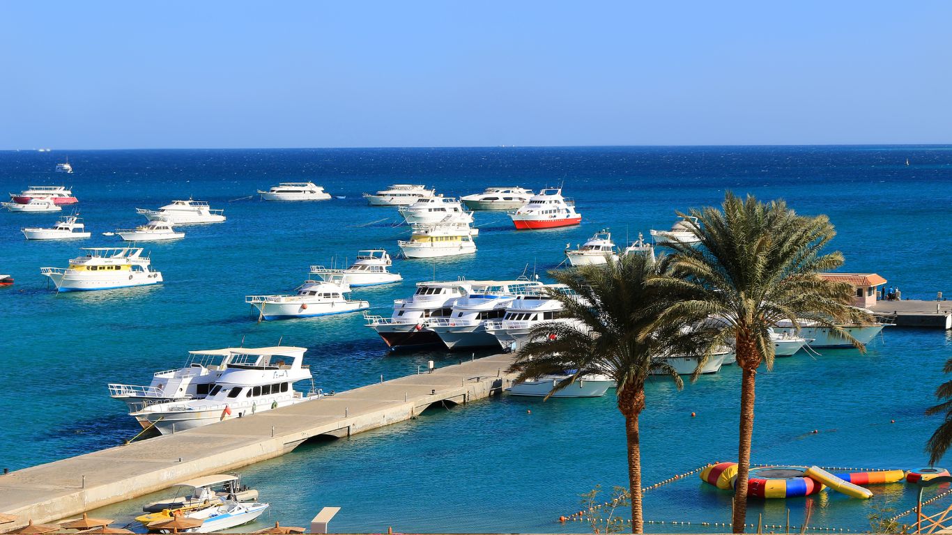 Spend the Whole Winter in Hurghada or El Gouna