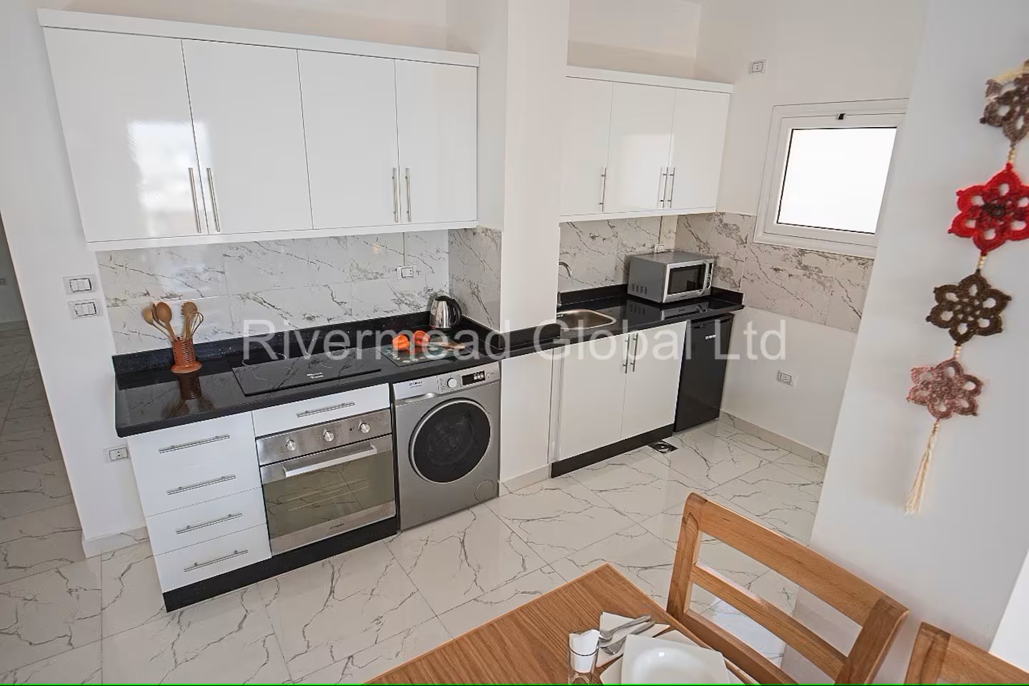 2 Bedroom Apartment with Sea and Marina View – photo 9