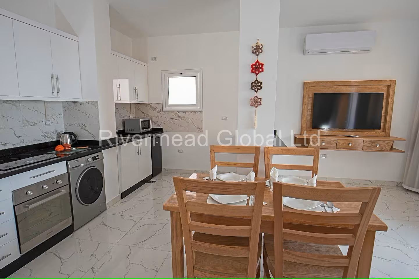 2 Bedroom Apartment with Sea and Marina View – photo 5