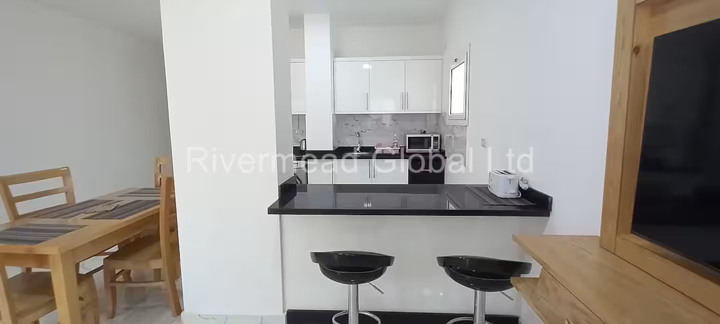 2 Bedroom Apartment with Sea and Marina View – photo 14