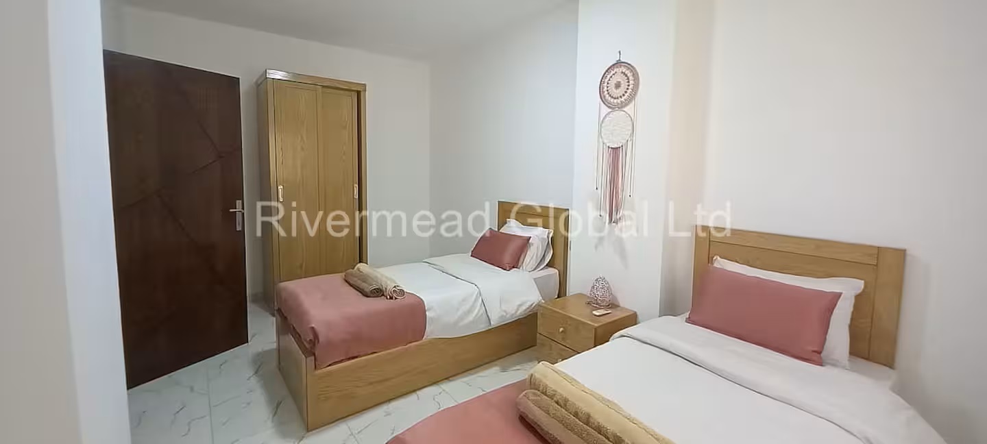 2 Bedroom Apartment with Sea and Marina View – photo 16