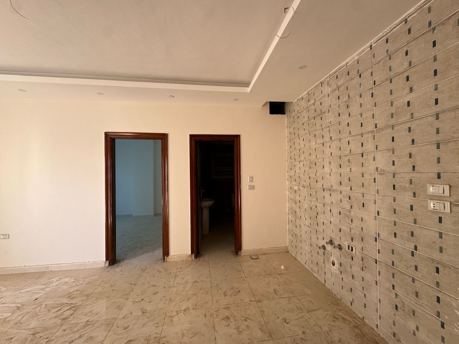 Gallery view 4