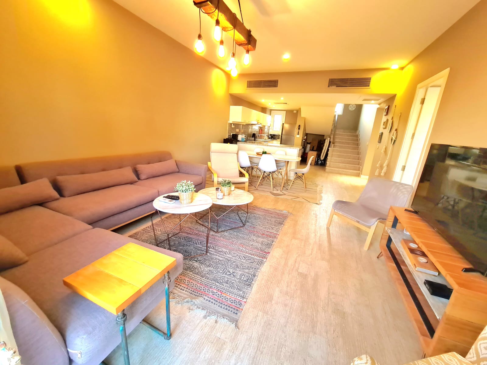 Gallery view 2